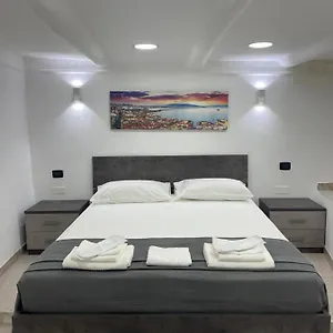 https://sott-o-pont-napoli.hotels-amalfi.com